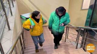 Курьера ноги кормят. Доброе утро. Фрагмент 