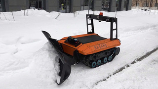 В столице Татарстана к уборке снежных завалов приспособили наземные дроны