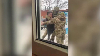 В Харькове за призывника вступились прохожие