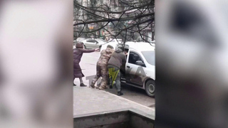 Чтобы избежать отправки на фронт, украинские призывники идут на отчаянные меры