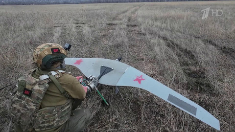 Подразделения войск беспилотных систем помогают выбивать врага с последней линии обороны в Донбассе