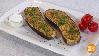 Готовим баклажаны-лодочки, фаршированные овощами. Доброе утро. Фрагмент