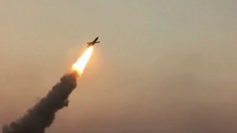 Лондон и Париж активно работают над вопросом предоставления Киеву ядерного оружия, сообщает СВР