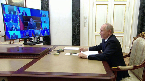 Владимир Путин провел оперативное совещание с Советом безопасности РФ