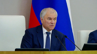 Сенаторы и депутаты призвали пролить свет на авантюру с передачей ядерной бомбы Киеву