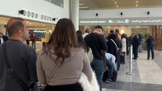 Десятки тысяч российских туристов остаются в ловушке в третьих странах из-за конфликта на Ближнем Востоке