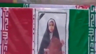 171 человек: появились кадры похорон погибших от удара по школе на юге Ирана