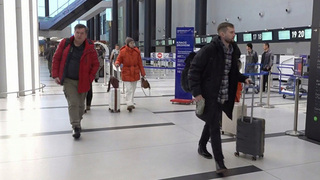 В ближайшие сутки из ОАЭ и Омана вылетят более двух десятков рейсов с туристами из России