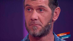 «Следи за пальцем». Мужчина не смог найти в студии ведущих. Мужское / Женское. Фрагмент