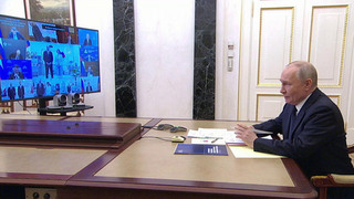 Владимир Путин по видеосвязи принял участие в открытии новых школ в регионах