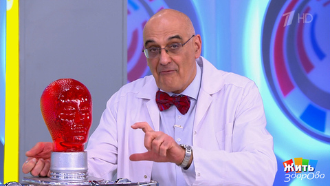 Лечусь по интернету: массаж шейных сосудов — не панацея, а потенциальный риск. Жить здорово! Фрагмент 