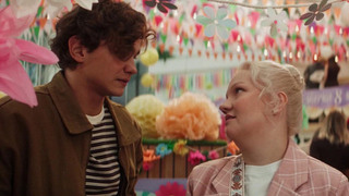 К празднику 8 марта в широкий прокат выходит романтическая комедия «Тюльпаны»