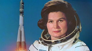 Поздравления с днем рождения принимает первая в мире женщина-космонавт Валентина Терешкова