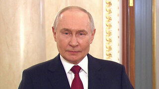 Владимир Путин поздравил российских женщин с 8 Марта