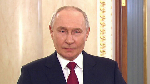 Владимир Путин поздравил российских женщин с 8 Марта