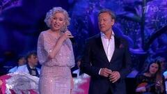 Дмитрий Харатьян / Мария Воронова — «Дороги любви». Большой праздничный концерт «Будьте счастливы!». Фрагмент 