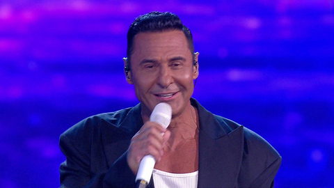 Стас Костюшкин — «Женщина, я не танцую». Большой праздничный концерт «Будьте счастливы!». Фрагмент 