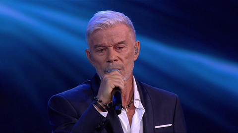 Олег Газманов — «Слова — это просто ветер». Большой праздничный концерт «Будьте счастливы!». Фрагмент 