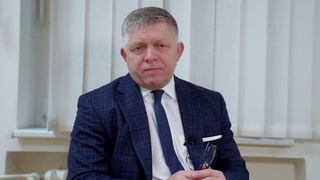 Роберт Фицо назвал решение Зеленского остановить транзит нефти через Украину глупым шагом