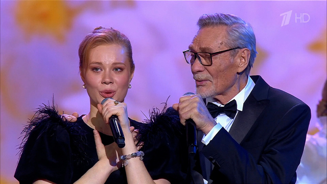 Александр Михайлов / Мирослава Михайлова — «Под окном черемуха колышется». Большой праздничный концерт «Будьте счастливы!». Фрагмент