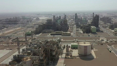 Дональд Трамп пообещал отменить санкции на топливную отрасль ряда стран