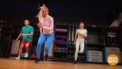 Фитнес-разминка: прыг вправо, скок влево! Доброе утро. Фрагмент 