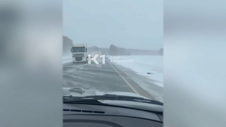 Сильный циклон обрушился на Урал и Сибирь