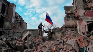 В годовщину освобождения Суджи в Курске возложили цветы к будущему мемориалу