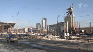 Москва идет на новый температурный рекорд, сугробы стремительно тают