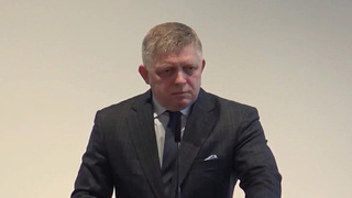 Роберт Фицо намерен вновь отметить годовщину Великой Победы 9 мая в Москве