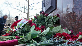 В Крыму и Севастополе празднуют годовщину референдума о воссоединении с Россией