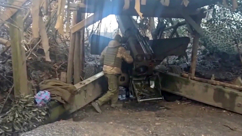 Министр обороны поздравил бойцов «Запада», освободивших Александровку в ДНР