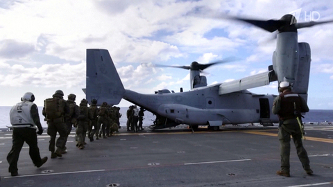Пентагон дополнительно перебрасывает на Ближний Восток три корабля и более 2000 морских пехотинцев