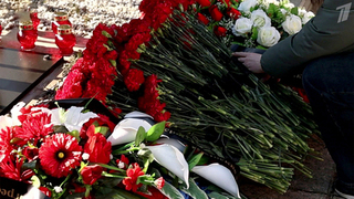 Представители «Народного фронта» сегодня возложили цветы к посольству Сербии