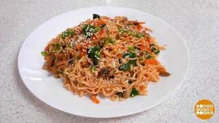 Быстрая лапша с домашним грибным соусом. Доброе утро. Фрагмент 