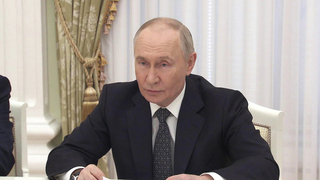 Вьетнам остается надежным партнером России, заявил Владимир Путин