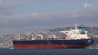 Турецкий танкер с нефтью атакован в 25 километрах от входа в пролив Босфор