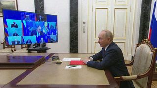 Владимир Путин провел совещание с постоянными участниками Совета безопасности