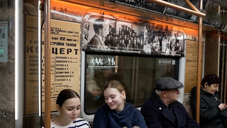 Тематический поезд к 250-летию Большого театра запустили в московском метро