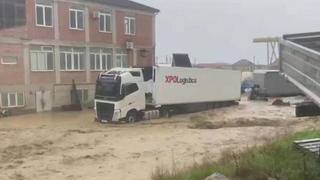 В Махачкале введен режим чрезвычайной ситуации из-за непогоды