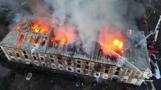 Три человека пострадали при пожаре в многоквартирном доме в Ярославле