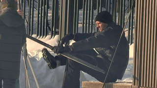 ФСБ показала кадры с сотрудниками британского посольства на разведзадании