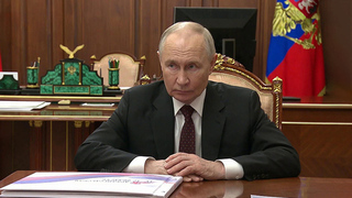 Поддержка ветеранов СВО стала одной из тем беседы Владимира Путина с губернатором Архангельской области