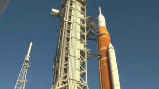 Первый за более чем полвека пилотируемый космический корабль отправился к Луне