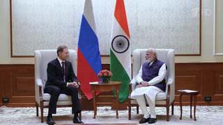 Первый вице-премьер Денис Мантуров встретился с главой правительства Индии Нарендрой Моди