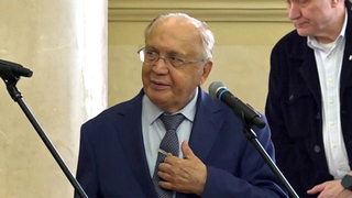 Поздравления с днем рождения принимает Виктор Садовничий