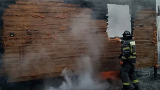 В подмосковном СНТ загорелся дом, погибли мужчина и ребенок