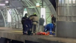 В Москве подросток лишился ног в результате попытки проехать на крыше электрички