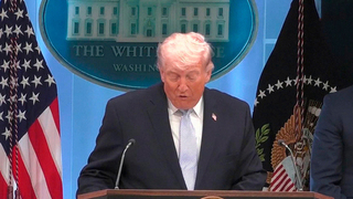 Трамп: США введут 50-процентные пошлины для стран, поставляющих оружие в Иран