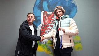 В Петропавловске-Камчатском ключи от новой квартиры вручили ски-альпинисту Никите Филиппову